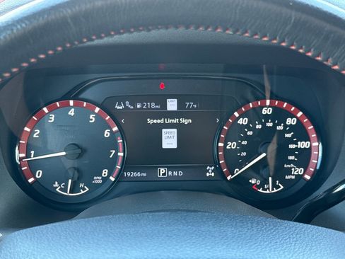 Used 2024 Nissan Titan PRO-4X image 18