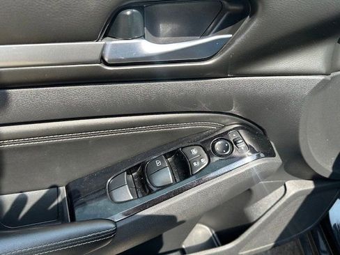 Used 2021 Nissan Altima 2.5 SV image 11