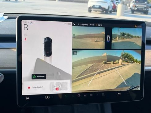 Used 2024 Tesla Model Y Long Range AWD/4WD image 21