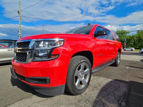 Used 2020 Chevrolet Suburban LT AWD/4WD image 1