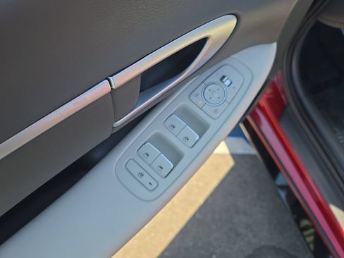 Used 2025 Hyundai Sonata SEL FWD image 11