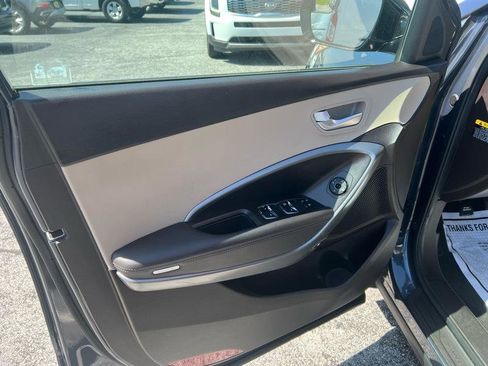 Used 2018 Hyundai Santa Fe Sport FWD image 12