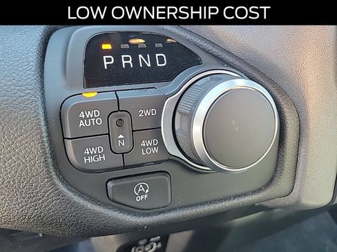 Used 2025 RAM 1500 Big Horn AWD/4WD image 29