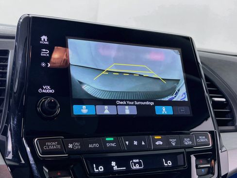 Used 2023 Honda Odyssey Touring image 14