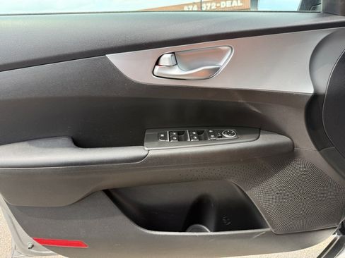 Used 2023 Kia Forte LXS FWD image 34