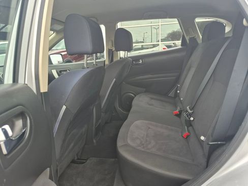 Used 2015 Nissan Rogue S image 14