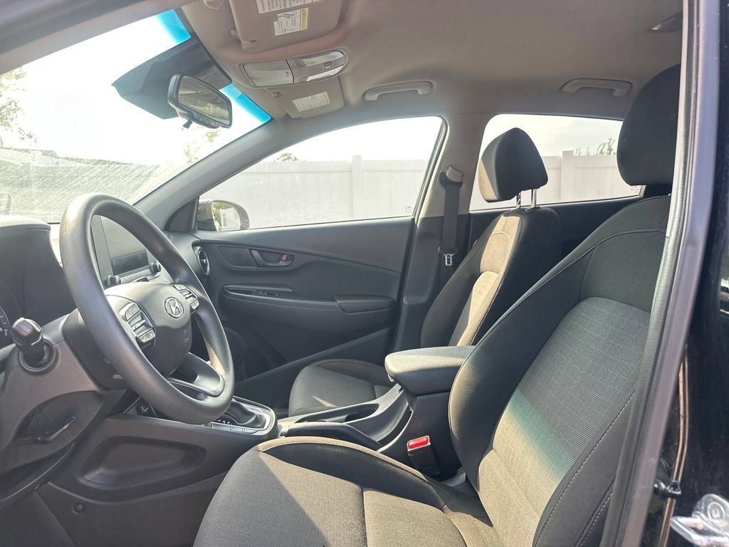 Used 2023 Hyundai Kona SEL w/ Cargo Package AWD/4WD image 38