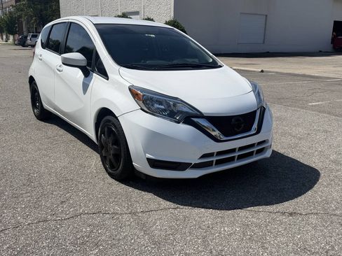 Used 2017 Nissan Versa Note SV FWD image 4