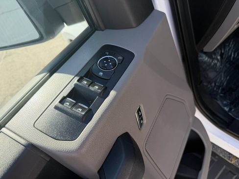 Used 2016 Ford F150 XL w/ Equipment Group 101A Mid AWD/4WD image 17