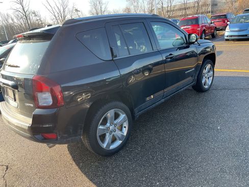 Used 2014 Jeep Compass Limited image 14