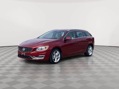 Used 2015 Volvo V60 T5 Premier AWD/4WD image 4