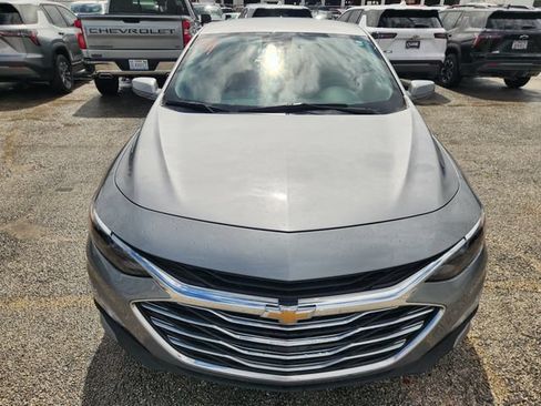 Used 2024 Chevrolet Malibu LT FWD image 2