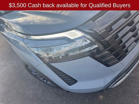 New 2026 Nissan Pathfinder Platinum image 36