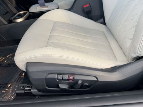 Certified 2025 MINI Cooper S image 14