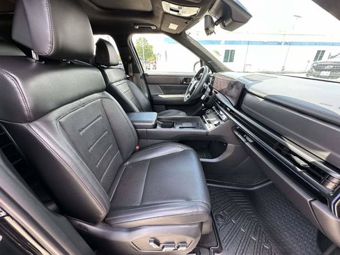 Used 2024 Hyundai Santa Fe Calligraphy AWD/4WD image 23