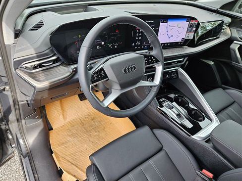 New 2025 Audi Q5 Premium Plus image 9
