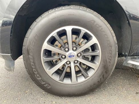 Used 2021 Ford Expedition XLT image 21