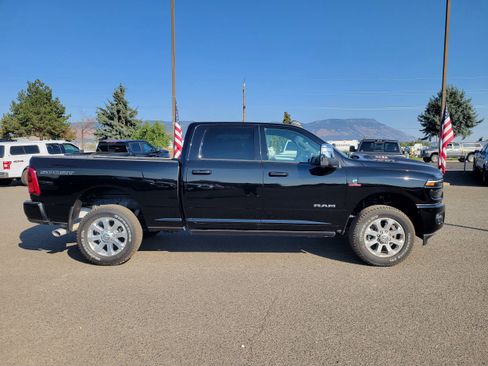 New 2025 RAM 2500 Laramie AWD/4WD image 2