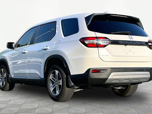 Used 2024 Honda Pilot EX-L image 4