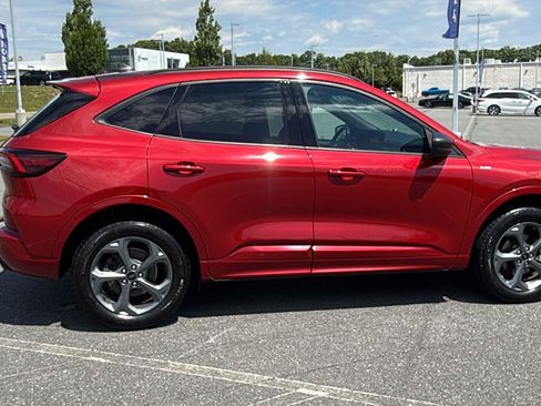 Used 2024 Ford Escape ST-Line w/ Tech Pack #1 AWD/4WD image 4
