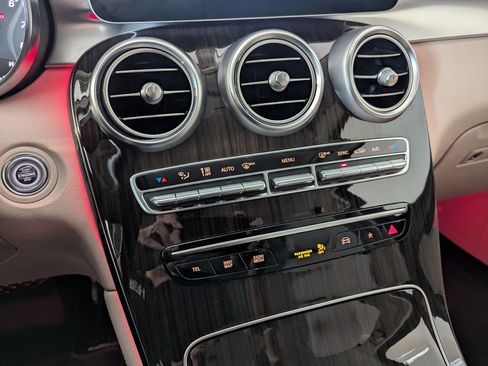 Used 2020 Mercedes-Benz GLC 300 image 71