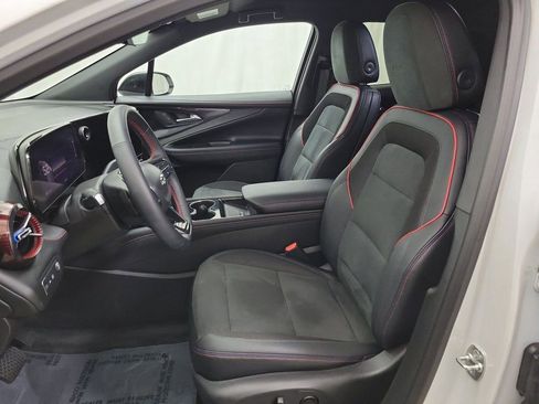 Certified 2024 Chevrolet Blazer EV RS image 8