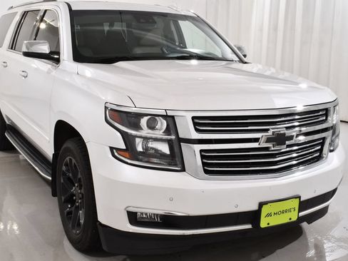 Used 2018 Chevrolet Suburban Premier AWD/4WD image 4