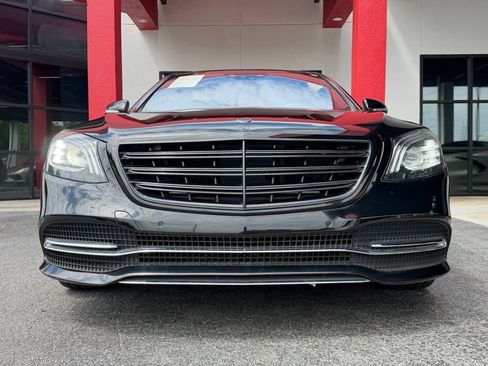 Used 2019 Mercedes-Benz S 560 Sedan image 3