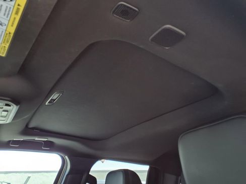 Certified 2025 Toyota Tacoma Limited AWD/4WD image 18