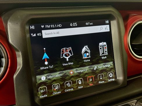 Used 2022 Jeep Gladiator Rubicon w/ Cold Weather Group image 21