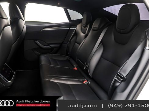 Used 2022 Tesla Model S Plaid image 8