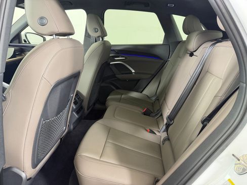 Used 2025 Audi Q5 Premium w/ Convenience Package AWD/4WD image 21