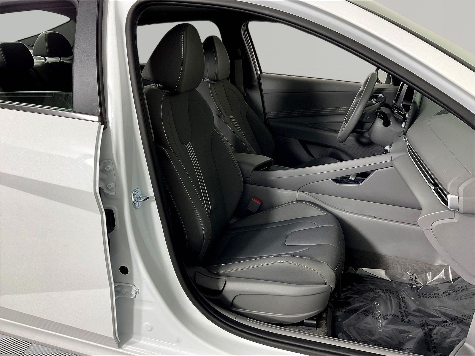 Certified 2026 Hyundai Elantra SEL Sport FWD image 27