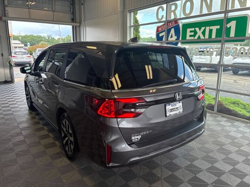Used 2025 Honda Odyssey EX-L image 4