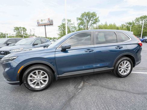 Used 2024 Honda CR-V EX image 3