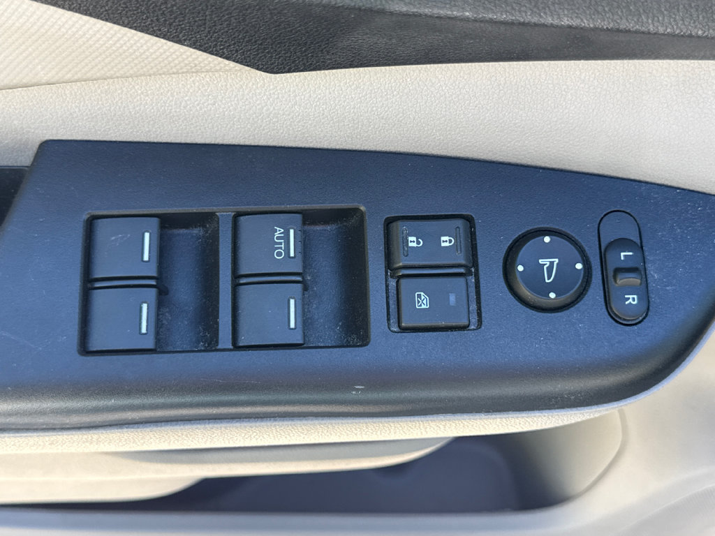 Used 2014 Honda CR-V LX image 14