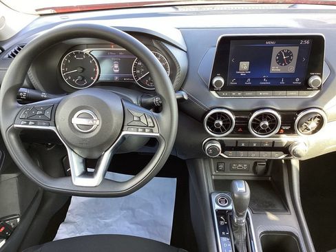 Used 2024 Nissan Sentra SV FWD image 13