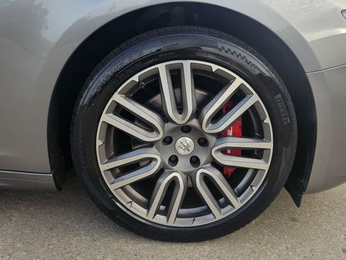 Used 2018 Maserati Ghibli GranLusso image 16