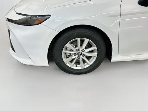 Used 2025 Toyota Camry LE FWD image 11