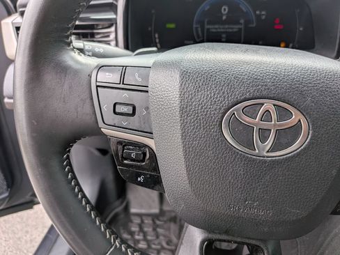 Used 2025 Toyota Camry SE w/ Multimedia Upgrade Package FWD image 13