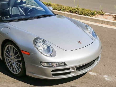 Used 2008 Porsche 911 Carrera S image 9
