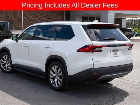 Certified 2024 Toyota Grand Highlander FWD image 3