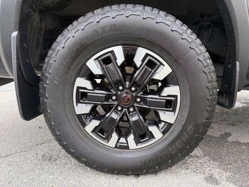 Used 2024 Nissan Frontier PRO-4X w/ Technology Package image 22