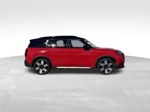 Used 2025 MINI Cooper Countryman S w/ Comfort Package Max AWD/4WD image 2