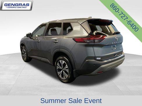 Used 2023 Nissan Rogue SV AWD/4WD image 5