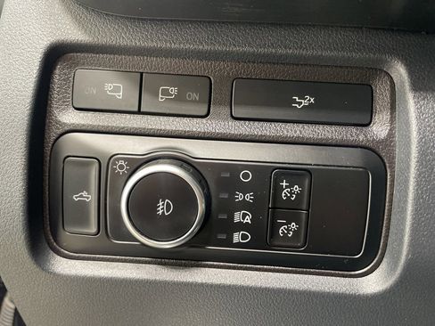 Used 2024 Ford F250 Lariat w/ Sport Appearance Package image 32