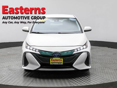 Used 2018 Toyota Prius Prime Plus image 3