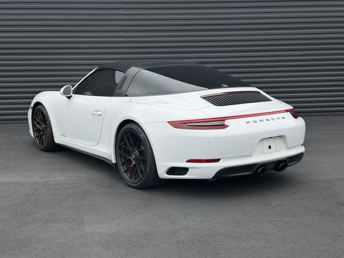 Used 2018 Porsche 911 Targa 4 GTS AWD/4WD image 3