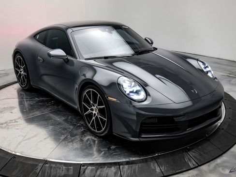 Used 2025 Porsche 911 Carrera T image 21