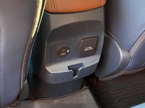 Used 2024 Ford Maverick Lariat AWD/4WD image 28